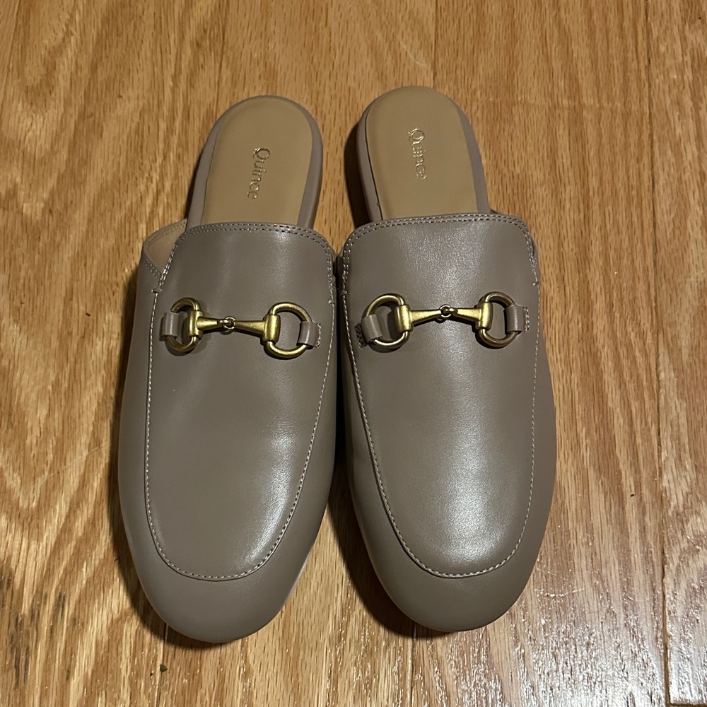 Quince Taupe Leather Horsebit Mules with Gold Hardware NWOT